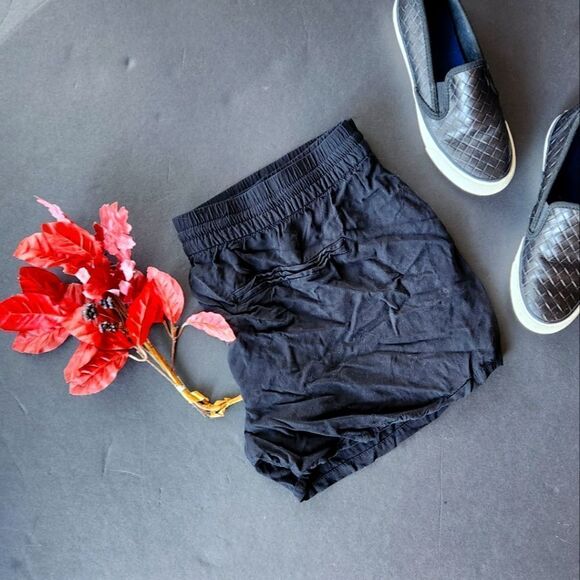 Old navy Black Soft Shorts - Picture 1 of 9
